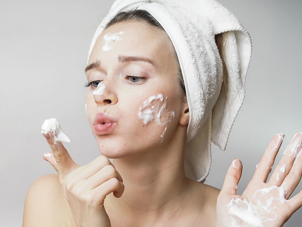7 tiêu chí chọn sữa rửa mặt cho da mụn 3