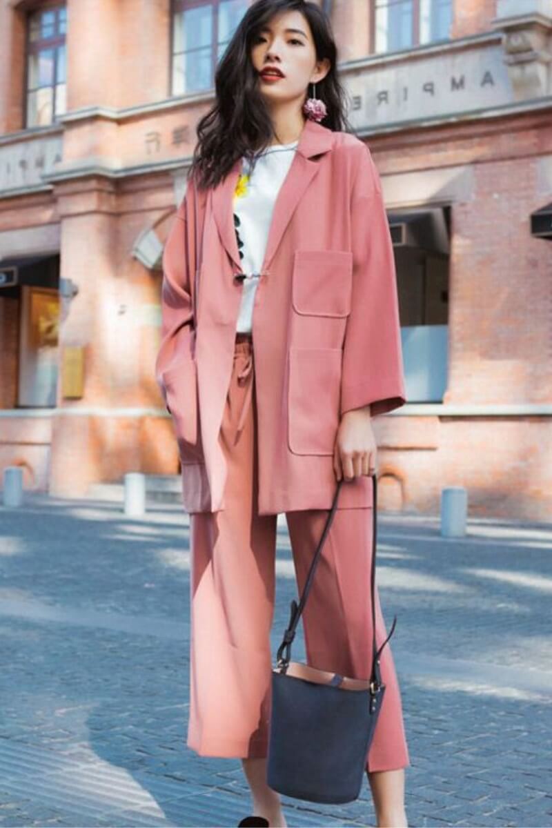 Lộ diện top 4 mẫu thời trang cực hot để chị em du xuân 2020 9