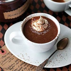 Uống bột ca cao nguyên chất giúp thư giãn và tinh thần thoải mái