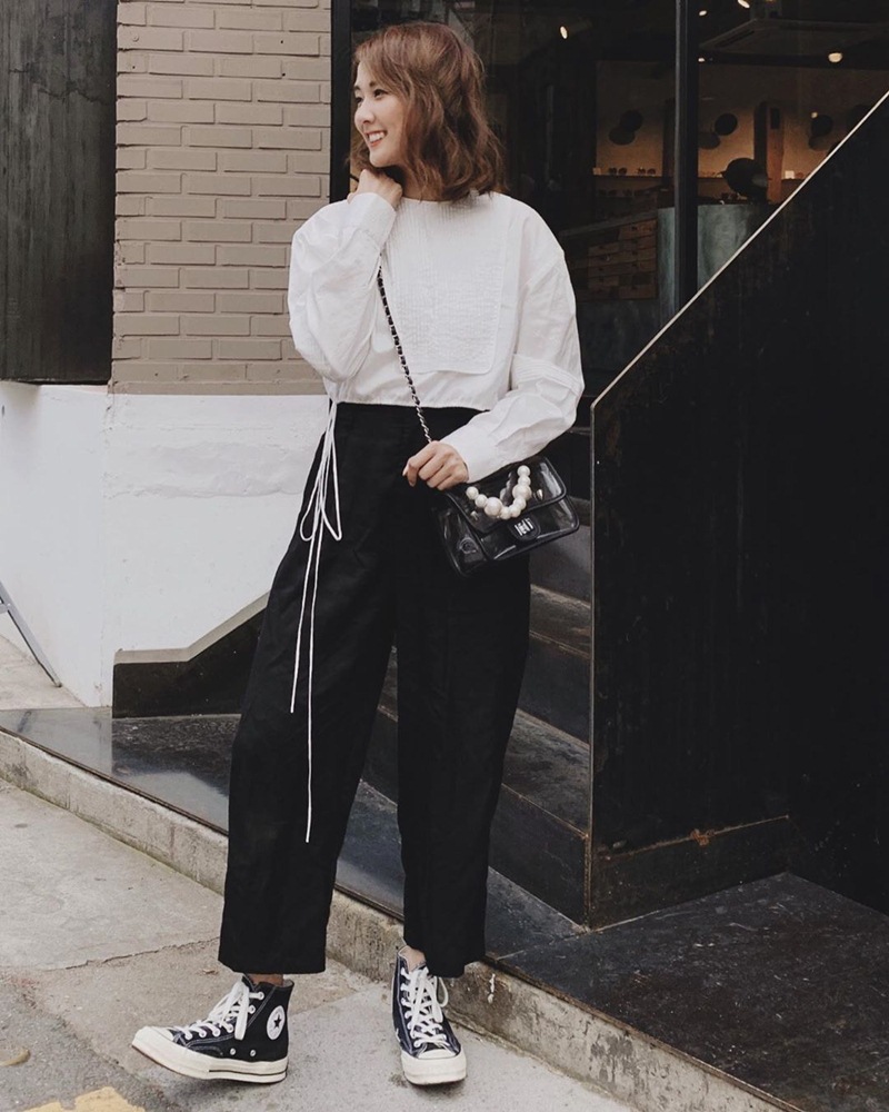 Tận dụng màu trắng và đen