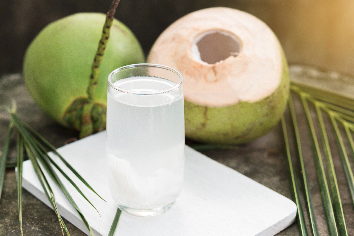 Nước dừa giúp giảm nguy cơ mất nước